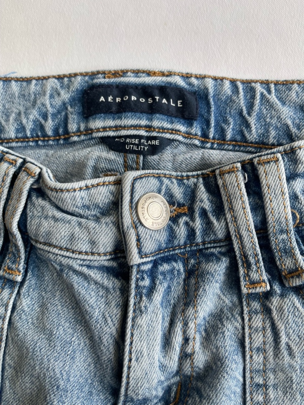 Aeropostale Light Blue High-Rise Cargo Flare Jeans - Women's - Picture 7 of 12